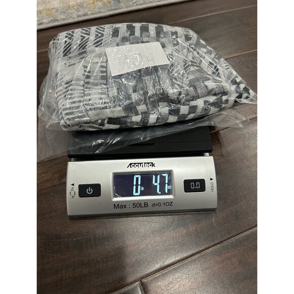 Fever Black White Geometric Print Sleeveless Tunic Top Sz Medium - Picture 10 of 10